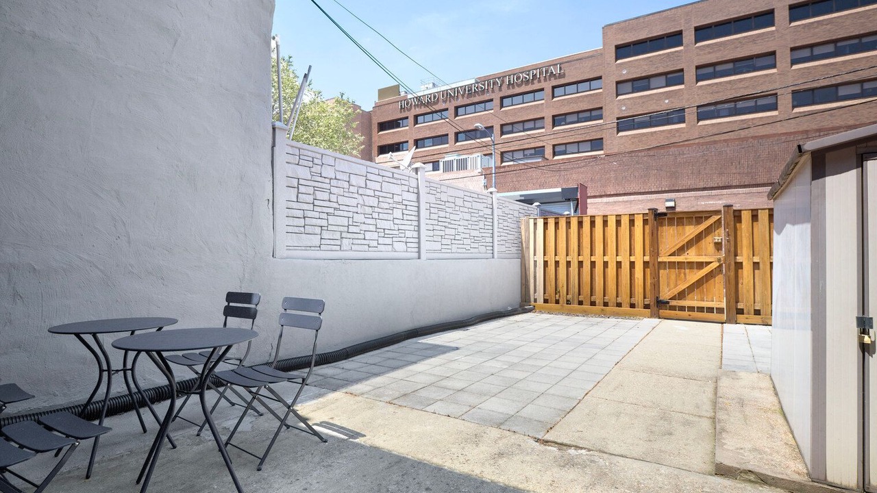 Photo of Outdoor in Le Droit Park