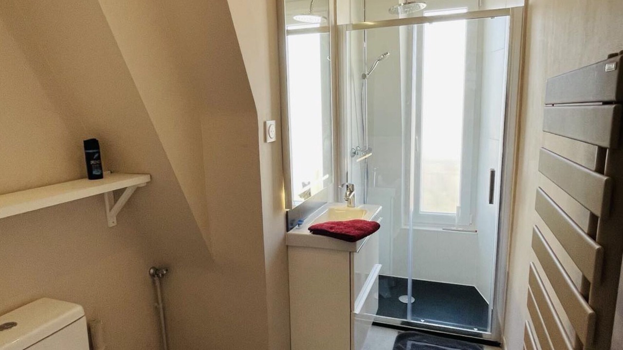 Photo of Bathroom in Bois-Colombes