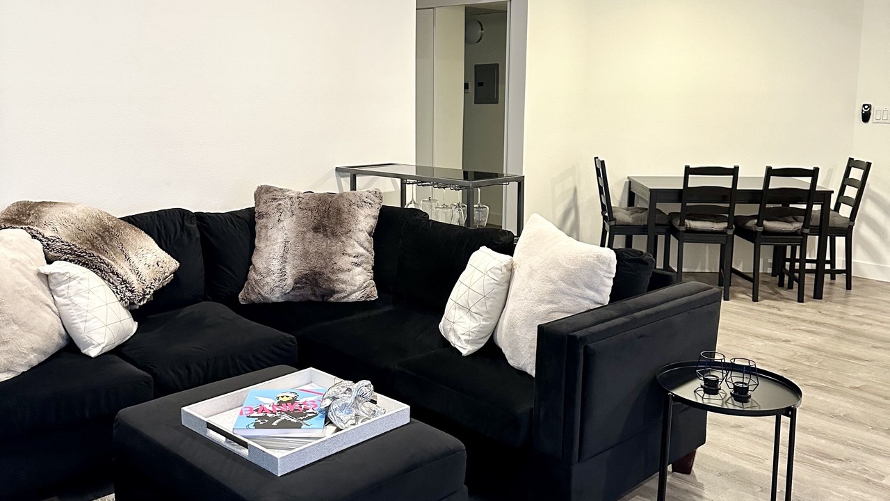 Photo of Livingroom in Beverly Hills
