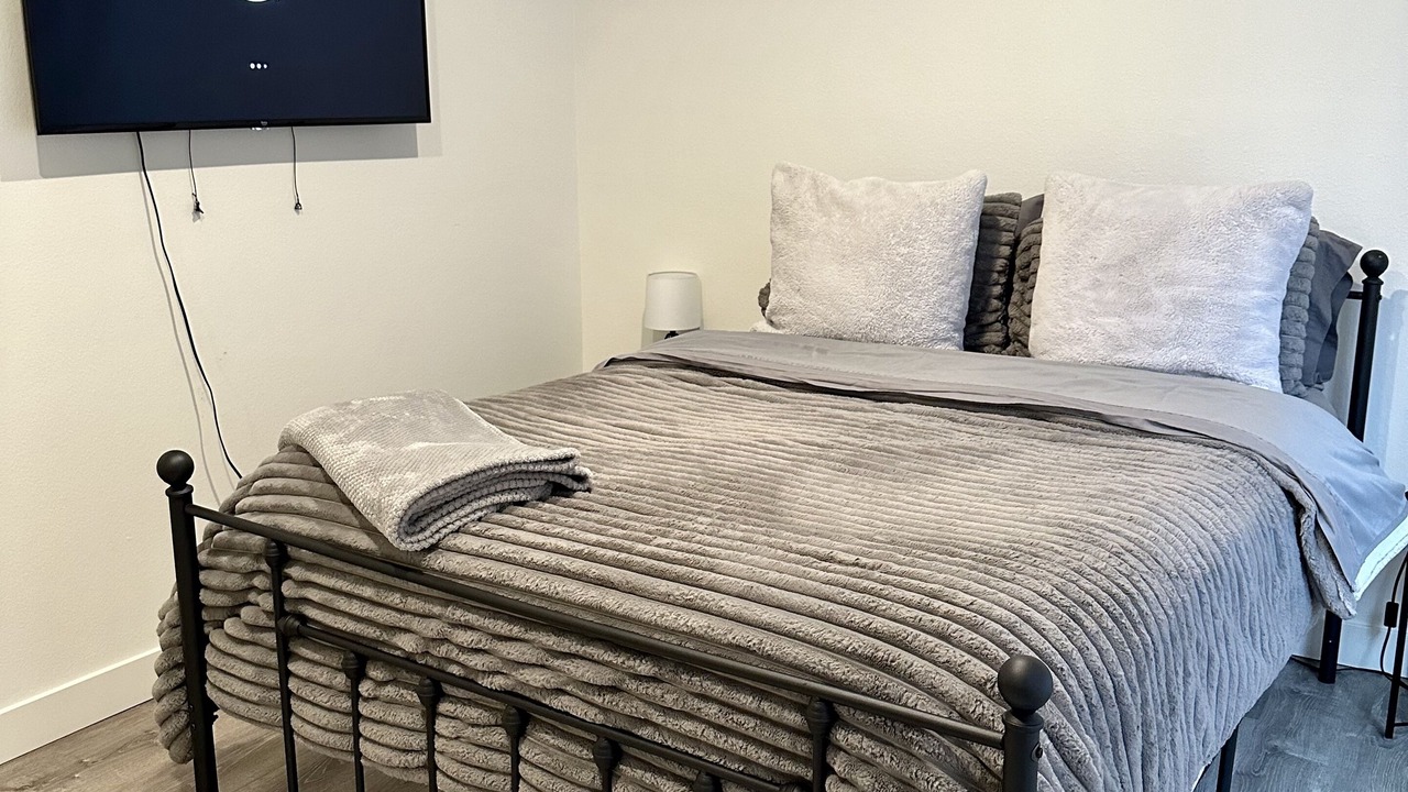 Photo of Bedroom in Beverly Hills