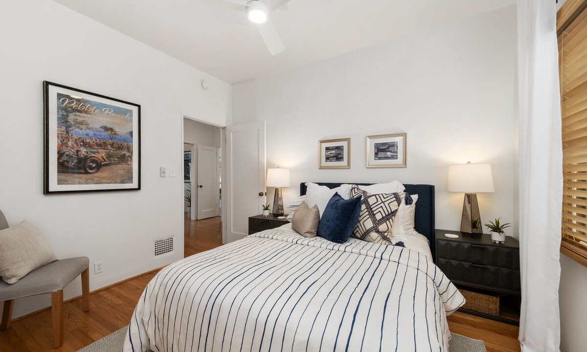 Photo of Bedroom in Beverly Grove