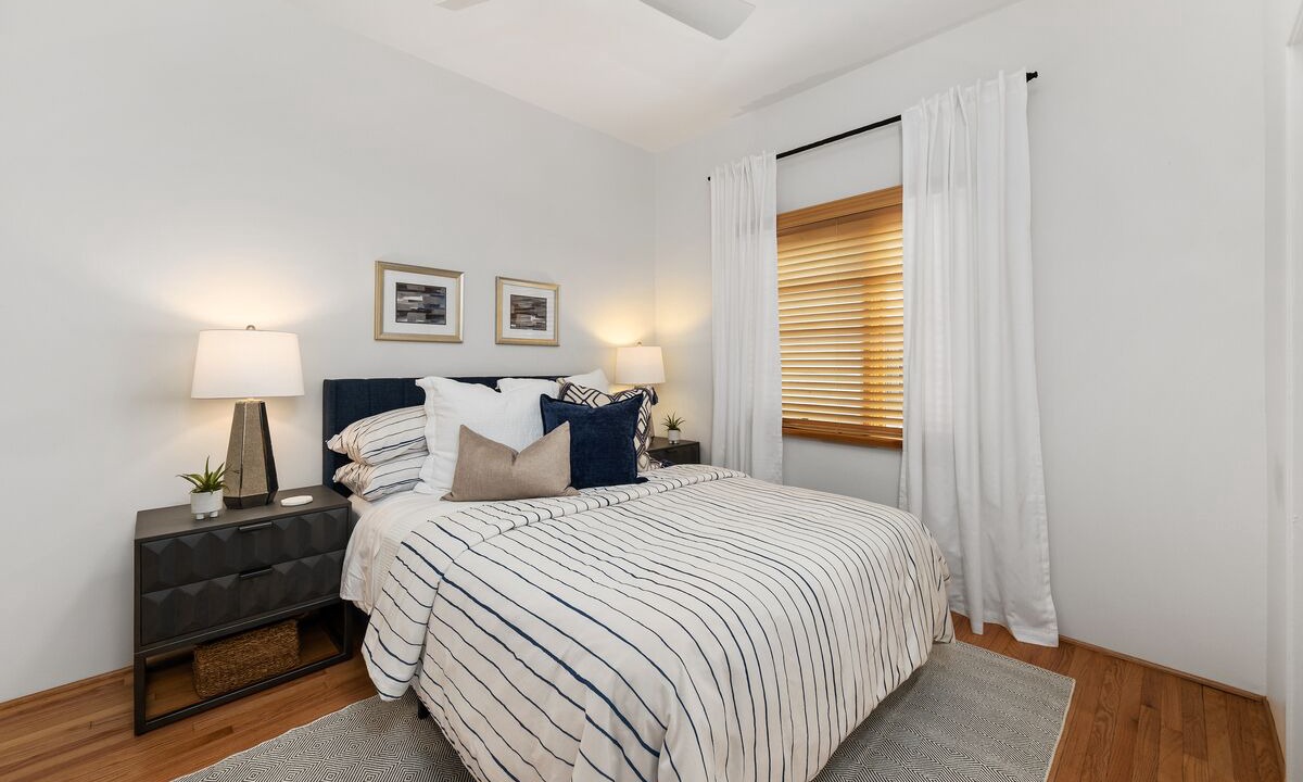 Photo of Bedroom in Beverly Grove
