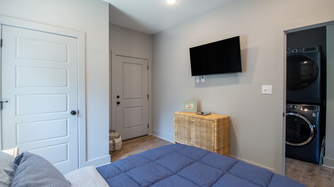 Photo of Bedroom in Waveland