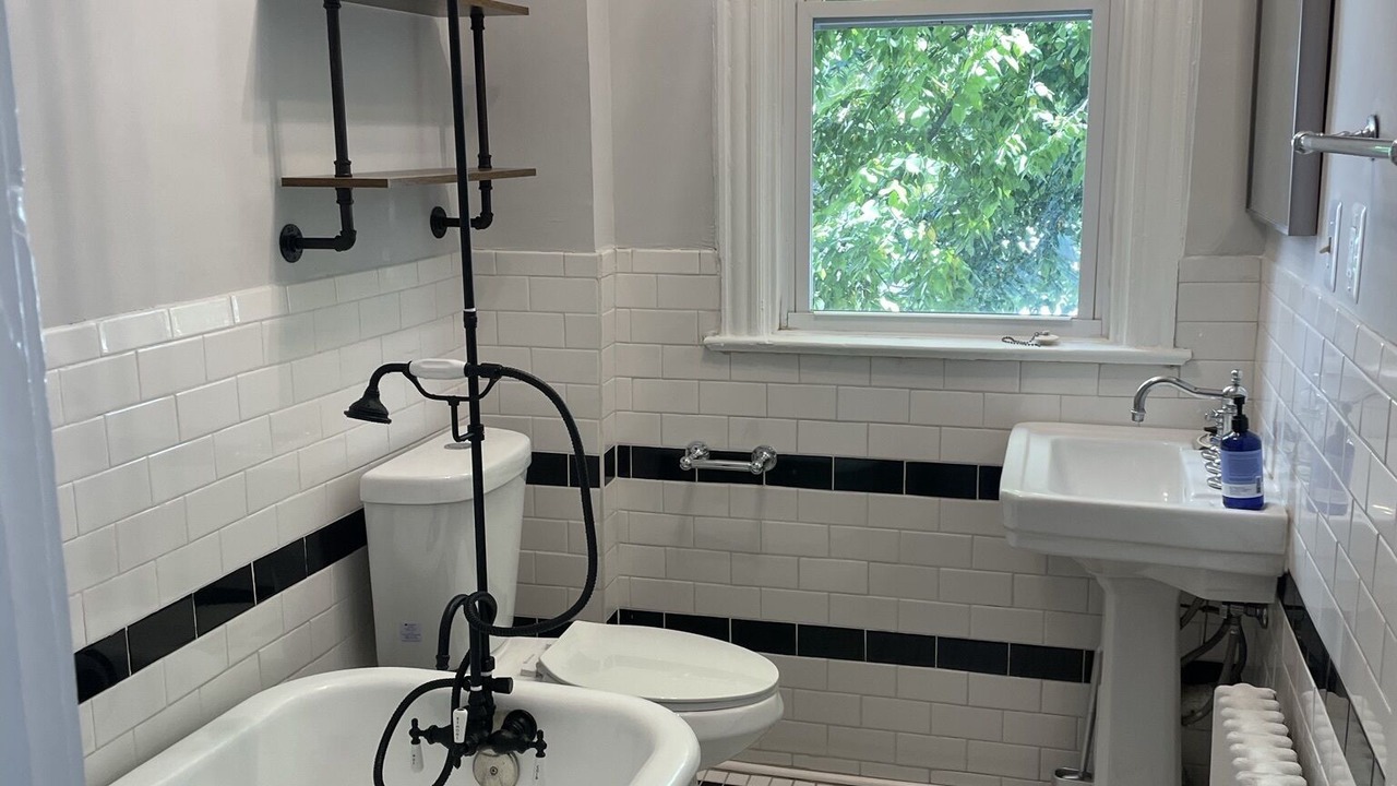Photo of Bathroom in Le Droit Park