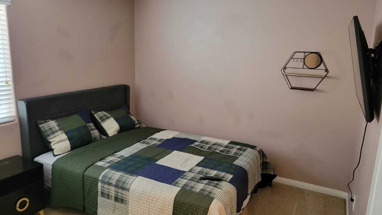 Photo of Bedroom in Southern Oaks