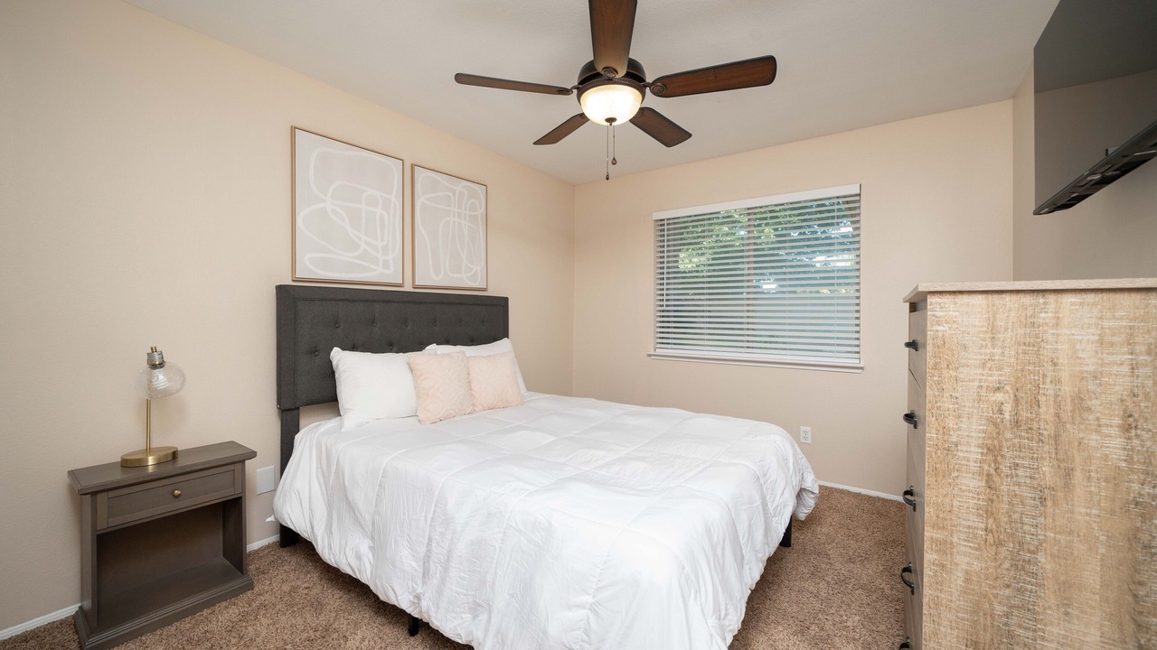 Photo of Bedroom in Southern Oaks