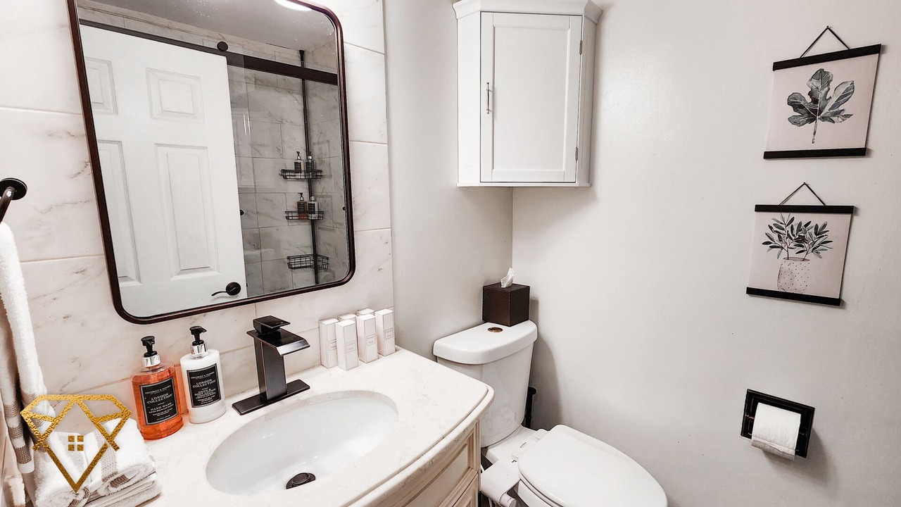 Photo of Bathroom in Anacostia