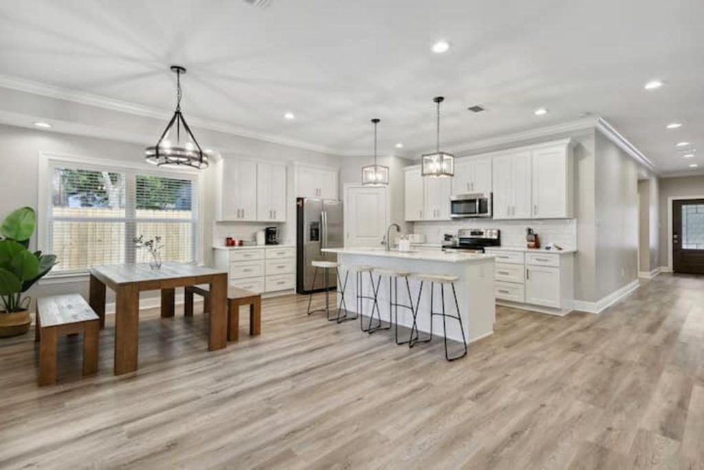 Photo of Kitchen in Gulf Park Estates