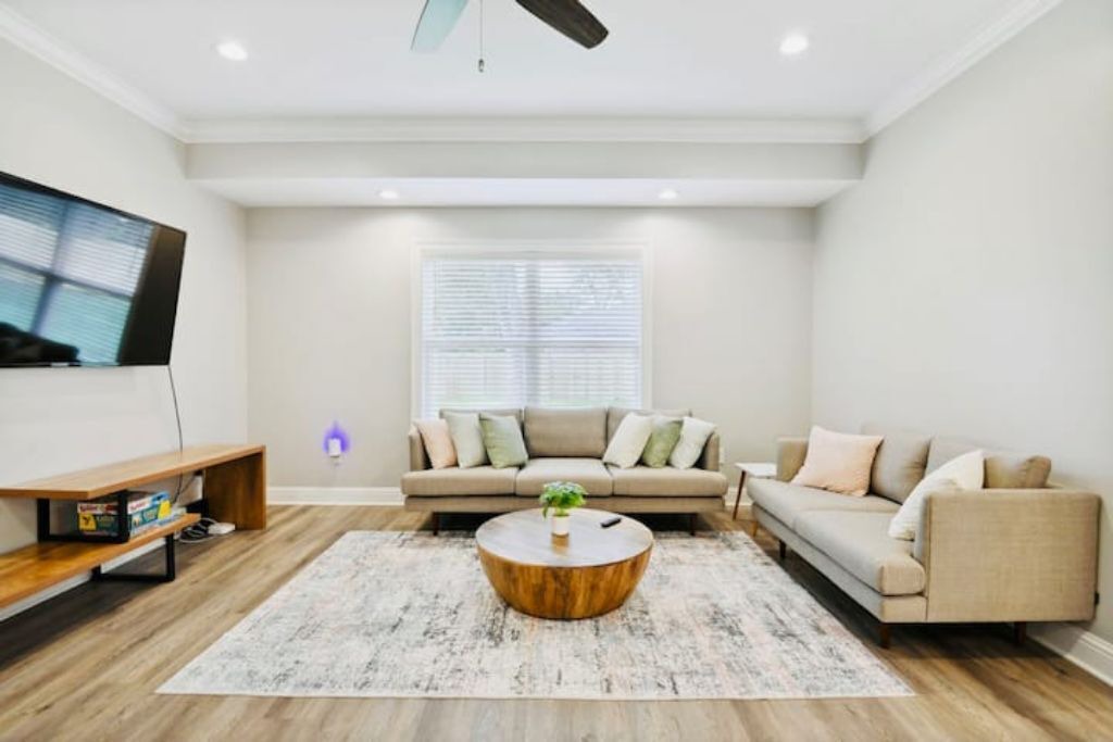 Photo of Livingroom in Gulf Park Estates