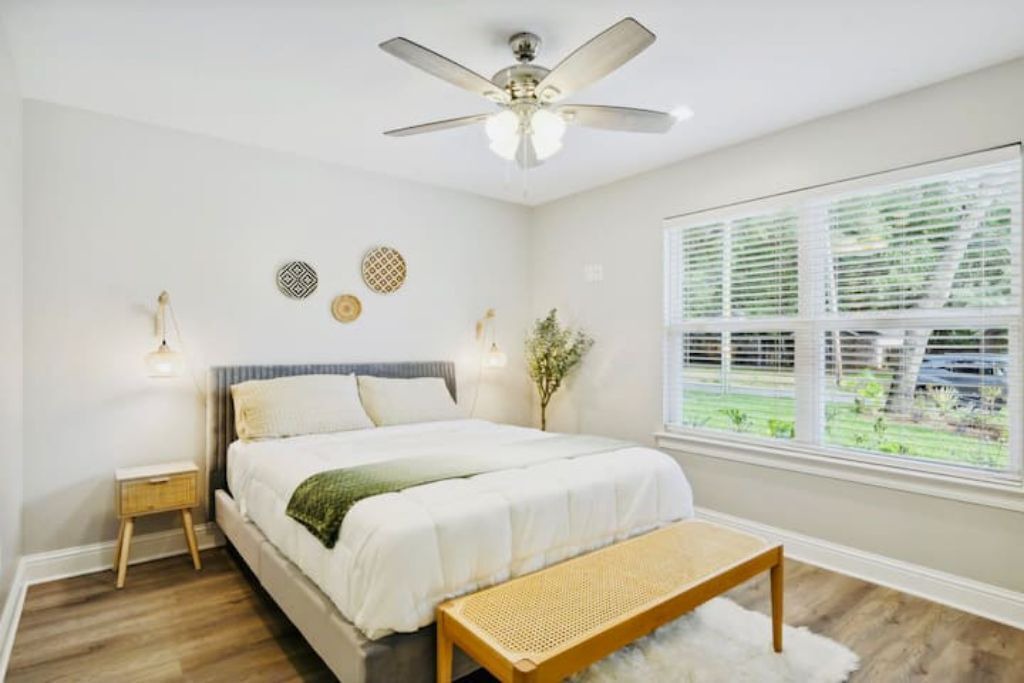 Photo of Bedroom in Gulf Park Estates