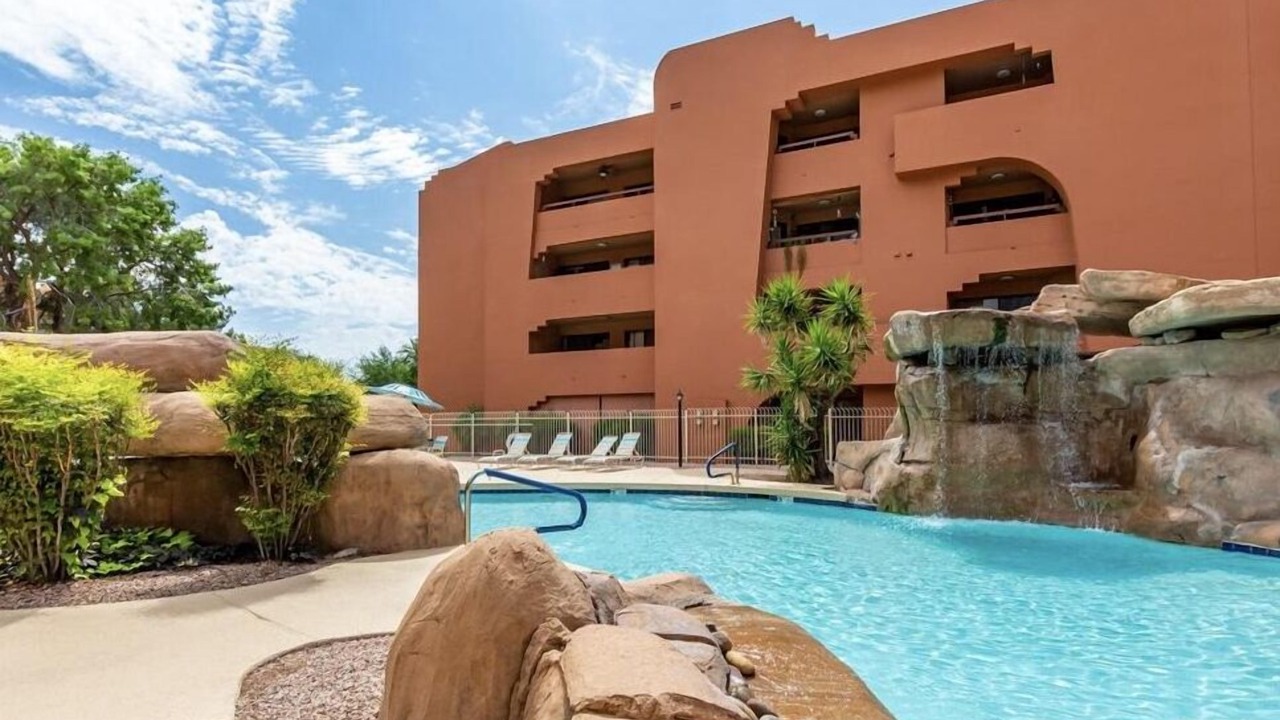 Photo of Outdoor in Paradise Valley Village