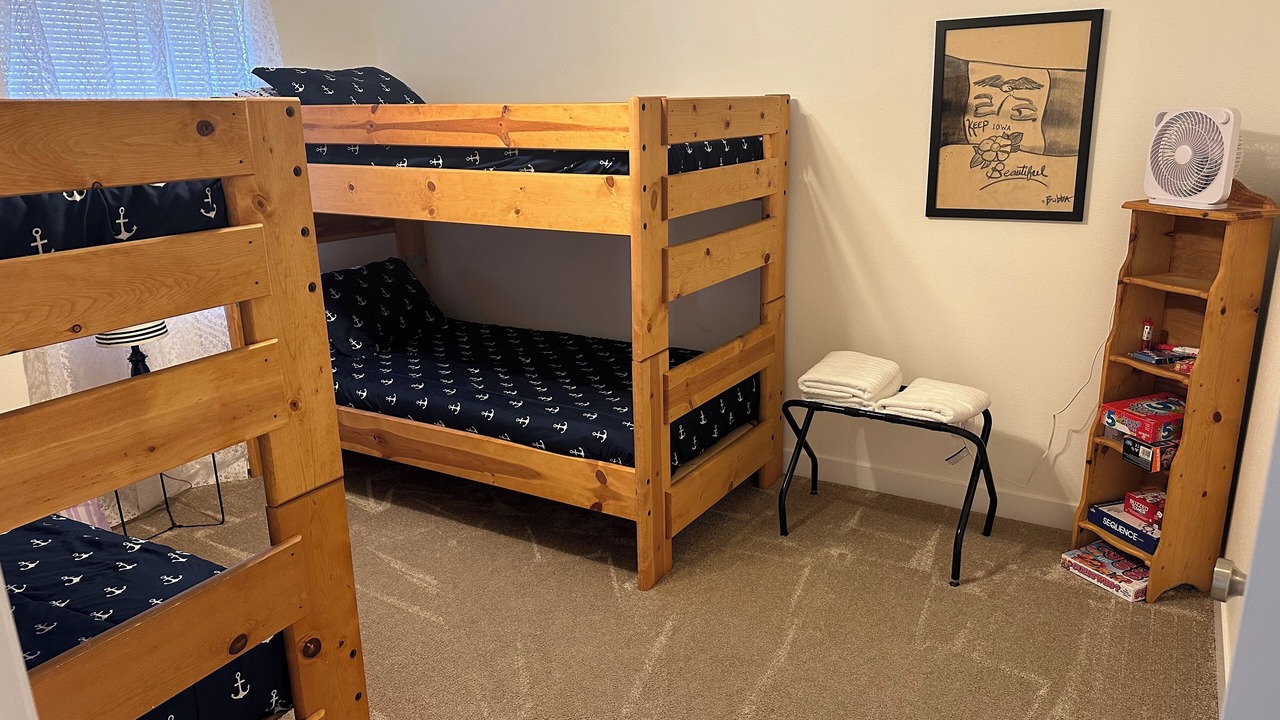 Photo of Bedroom in Lakeside
