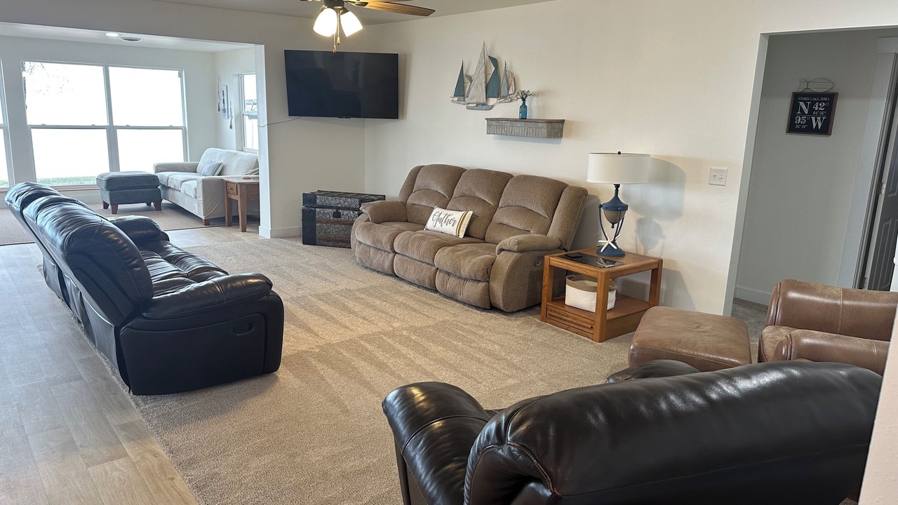 Photo of Livingroom in Lakeside