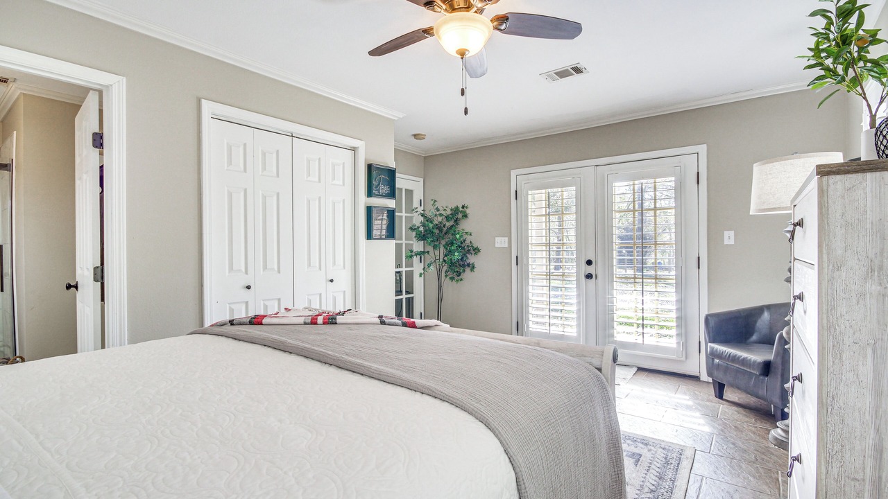 Photo of Bedroom in Waveland