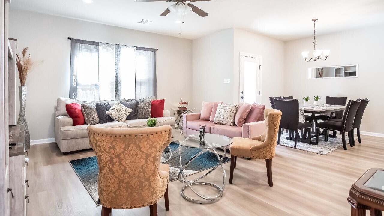 Photo of Livingroom in Highlands - Perkins