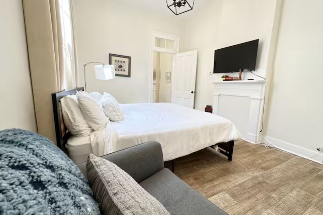 Photo of Bedroom in Mid-City