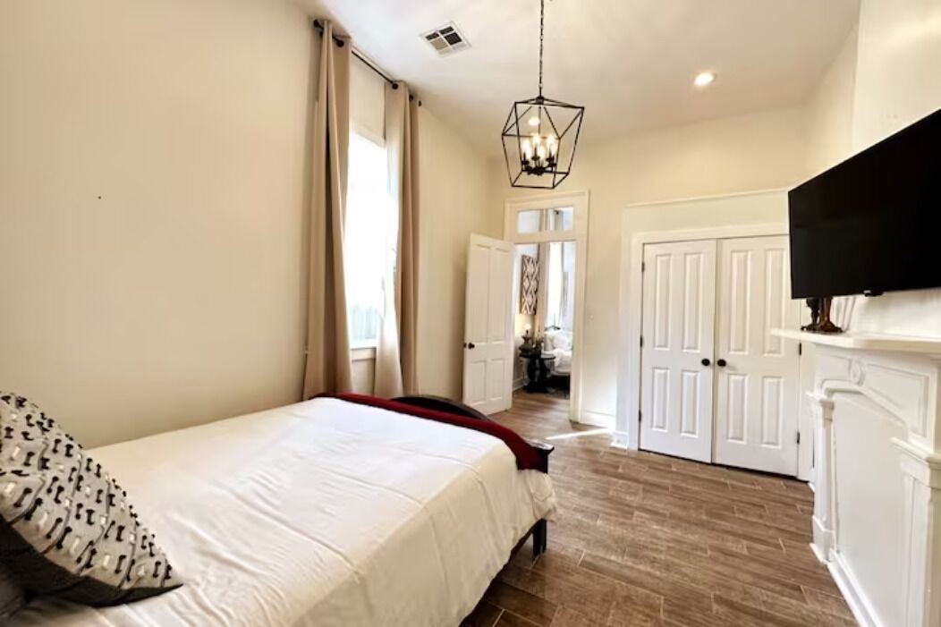 Photo of Bedroom in Mid-City