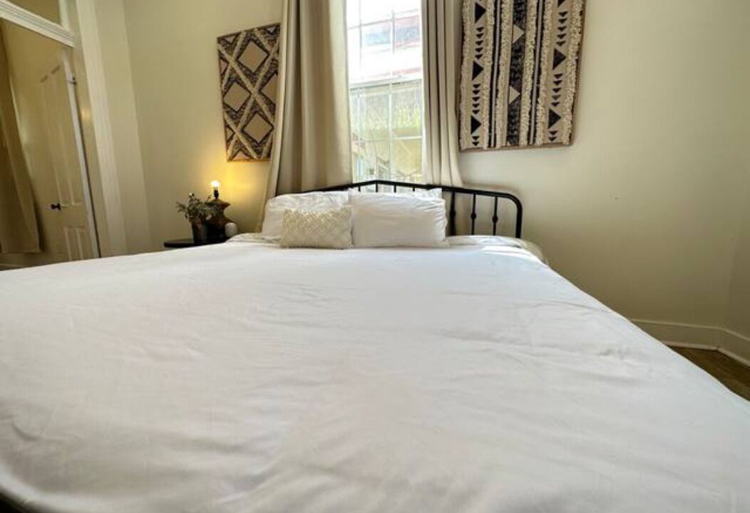 Photo of Bedroom in Mid-City