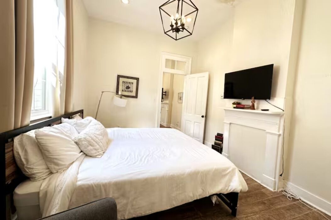 Photo of Bedroom in Mid-City