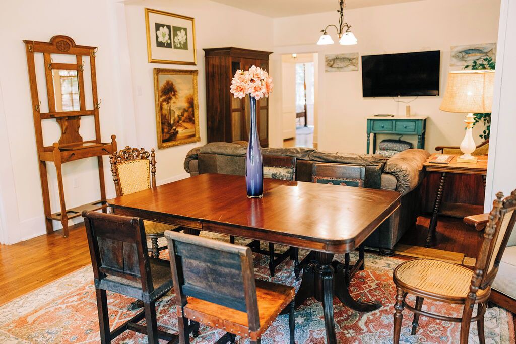 Photo of Livingroom in Highlands - Perkins