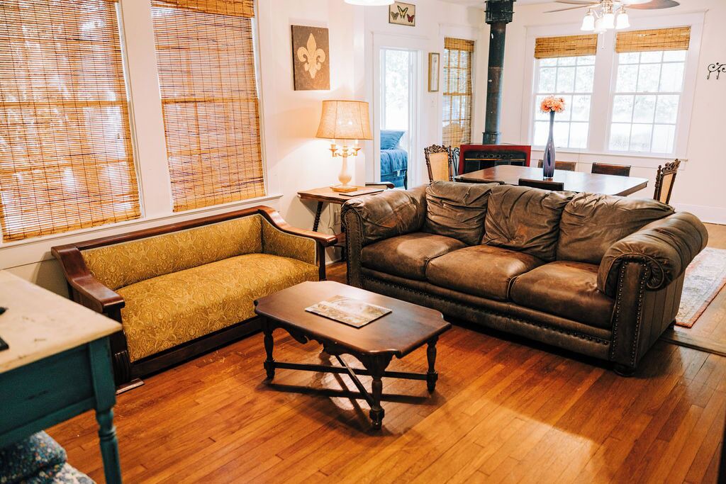 Photo of Livingroom in Highlands - Perkins