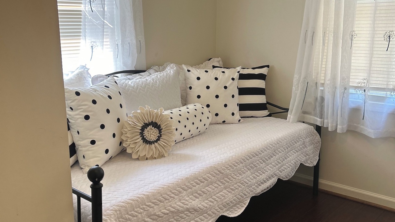 Photo of Bedroom in Shady Side
