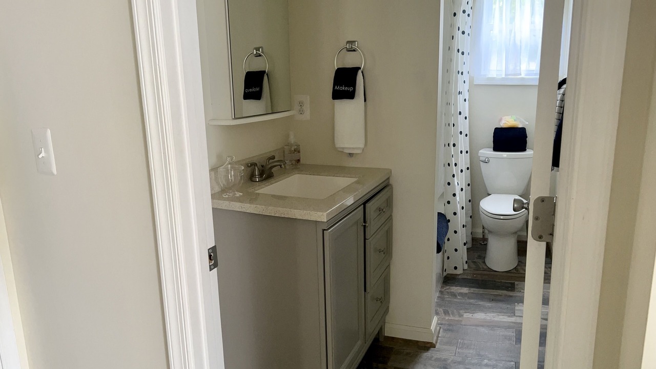 Photo of Bathroom in Shady Side