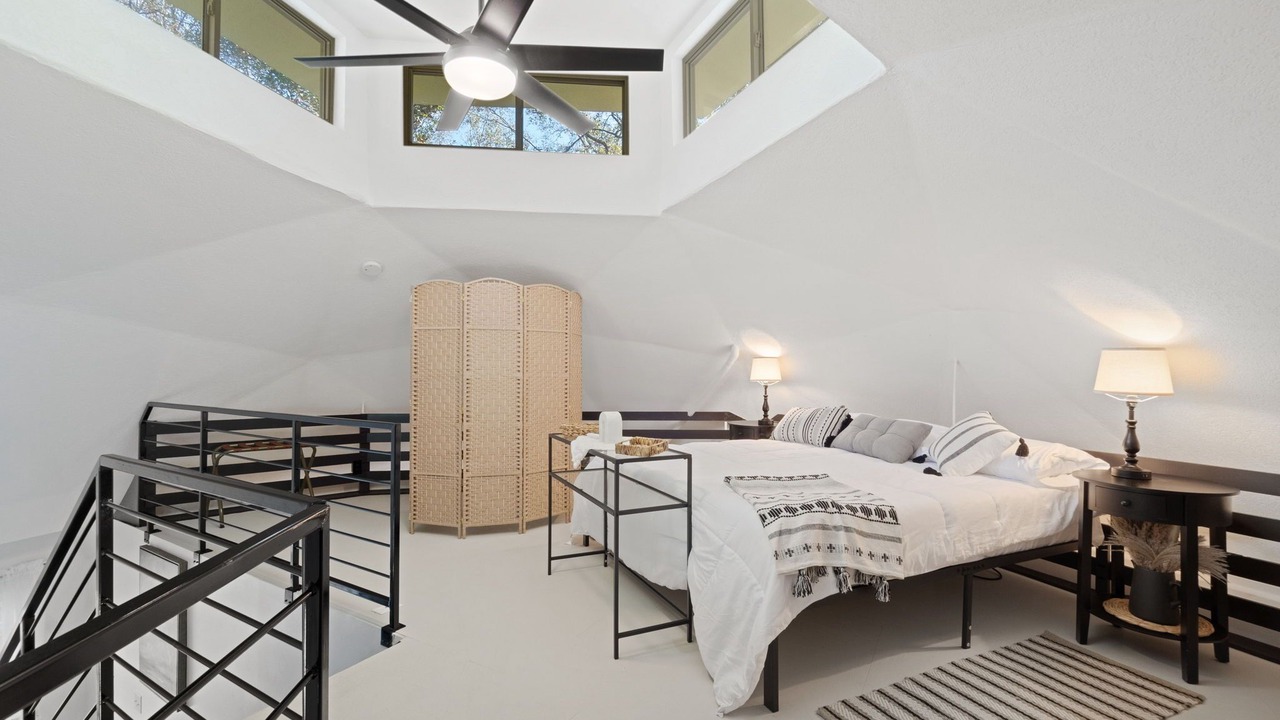 Photo of Bedroom in Stone County