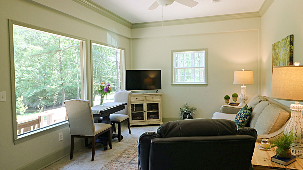 Photo of Livingroom in Laurel