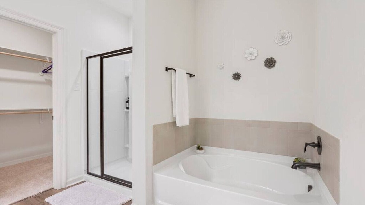 Photo of Bathroom in Highlands - Perkins