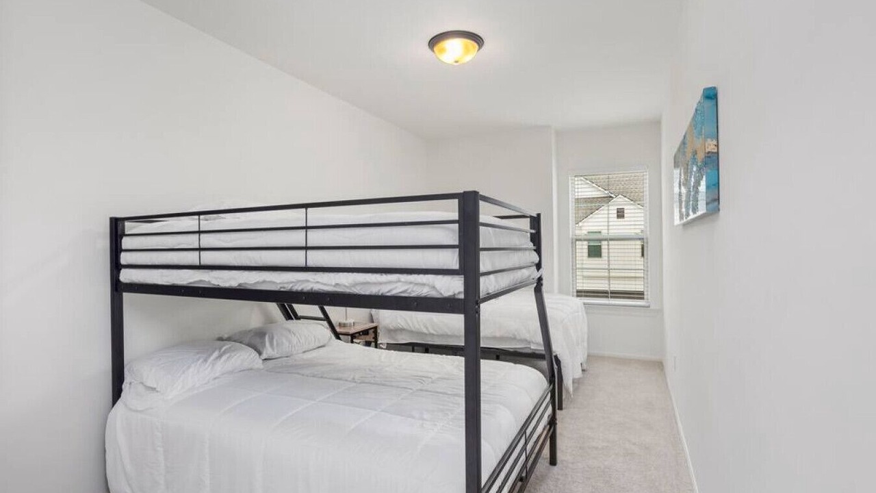 Photo of Bedroom in Highlands - Perkins