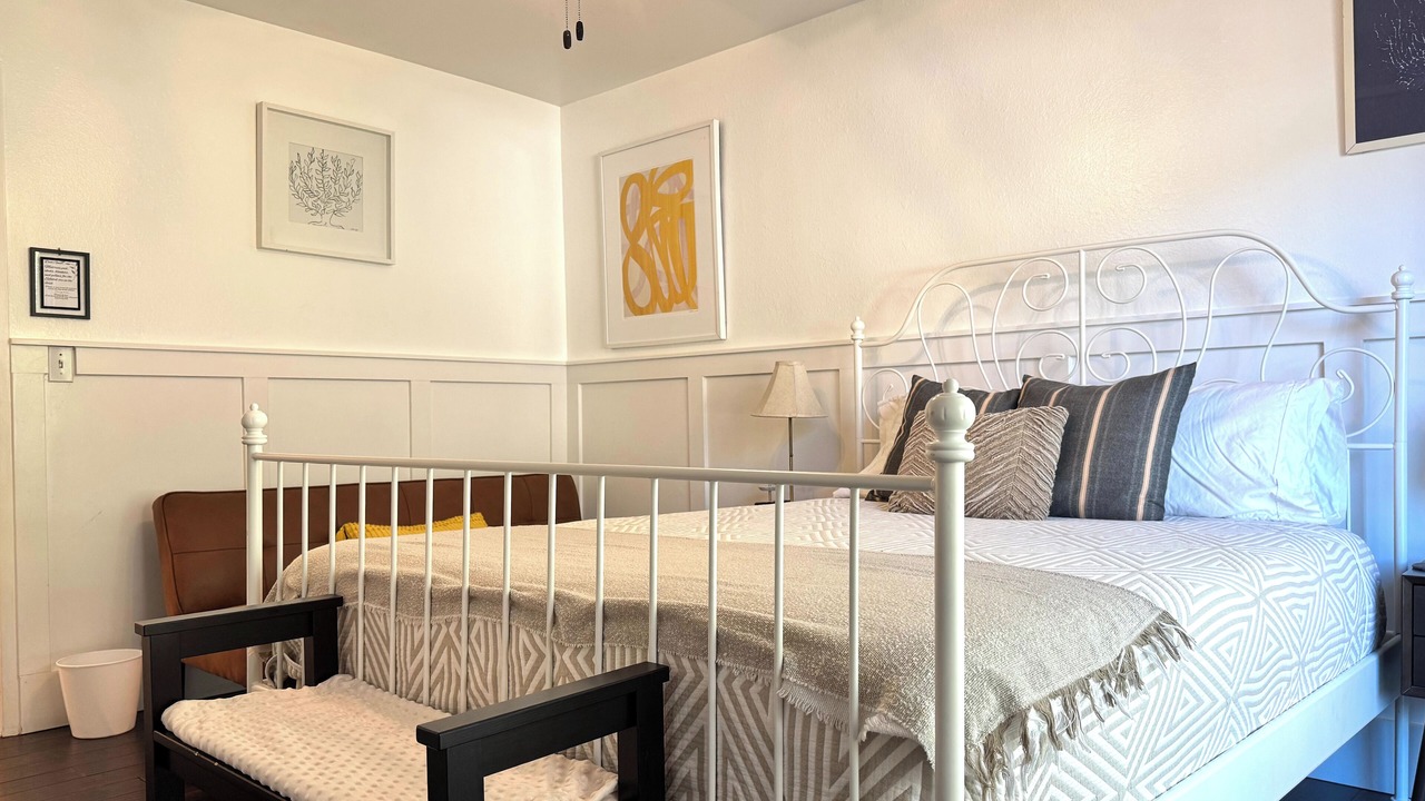 Photo of Bedroom in Santa Paula