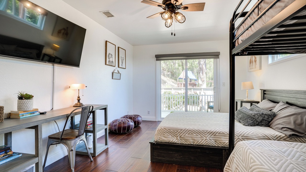 Photo of Bedroom in Santa Paula