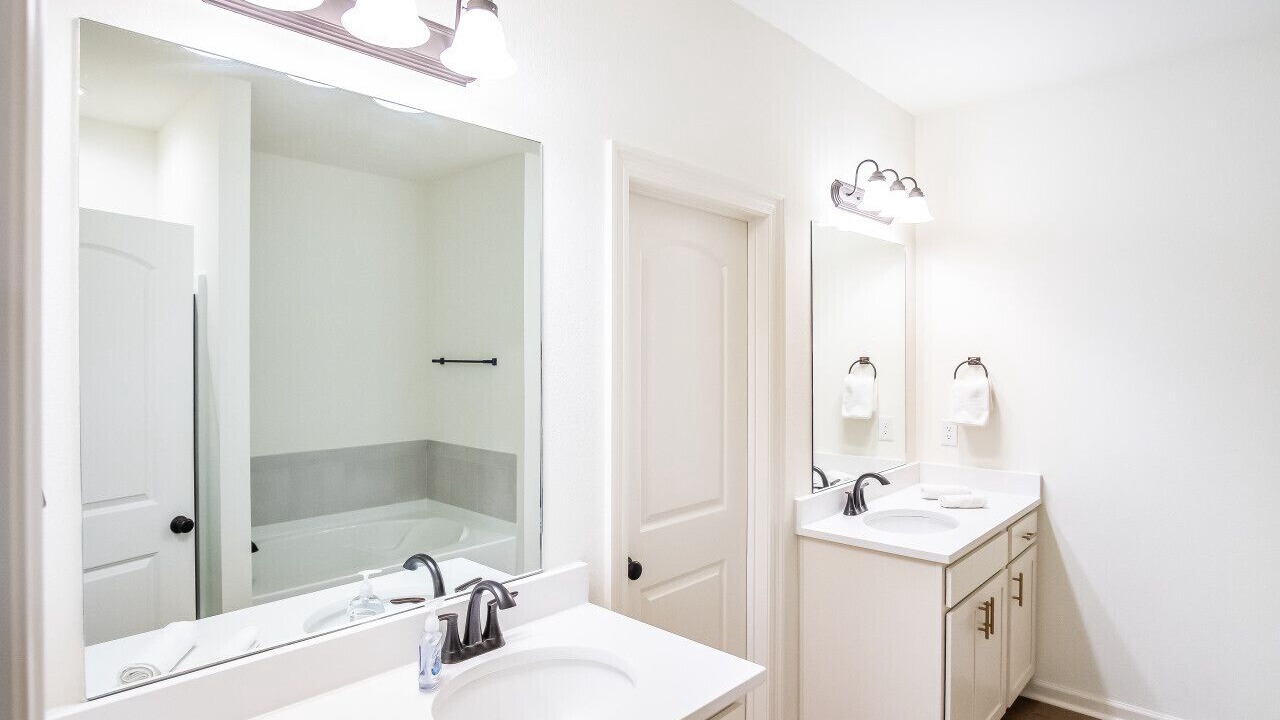 Photo of Bathroom in Highlands - Perkins