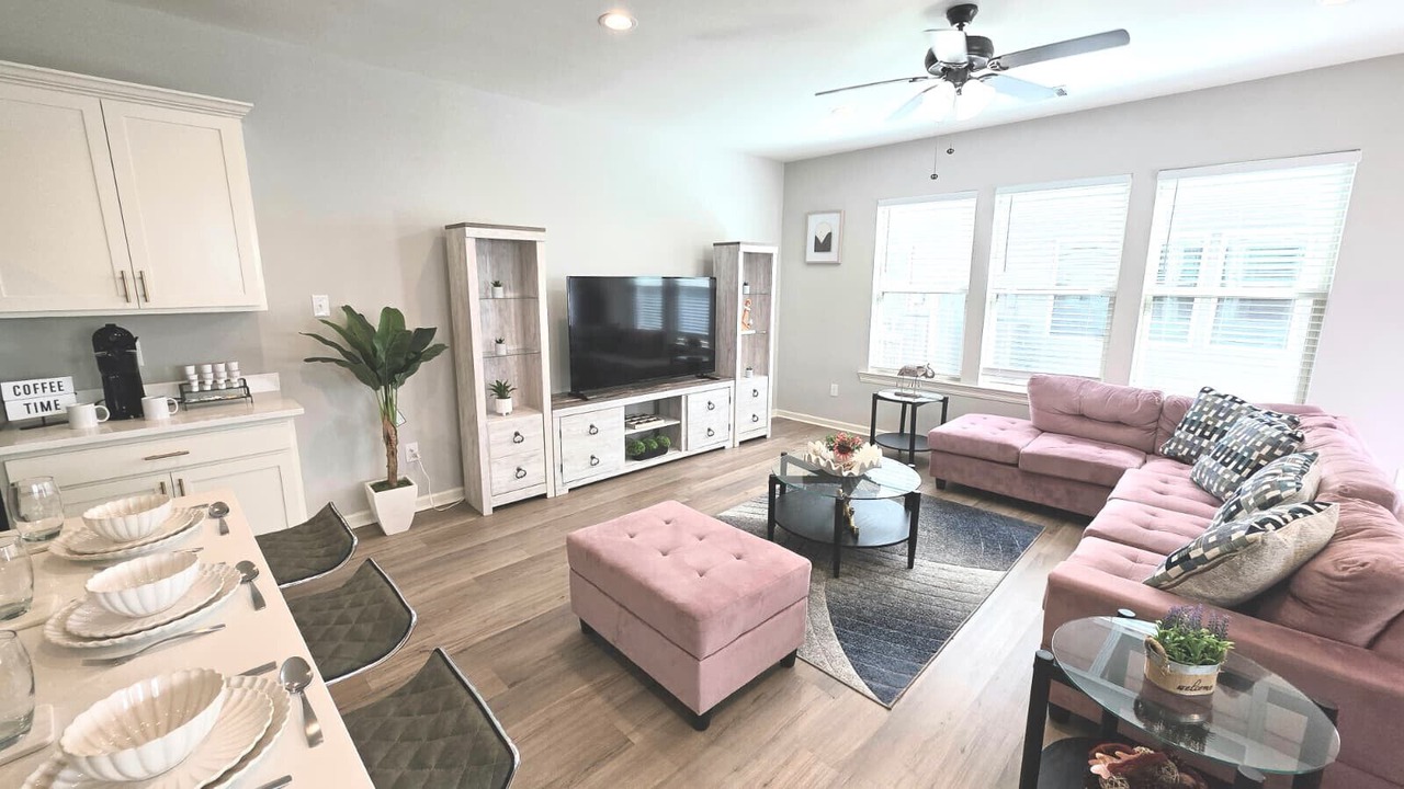 Photo of Livingroom in Highlands - Perkins