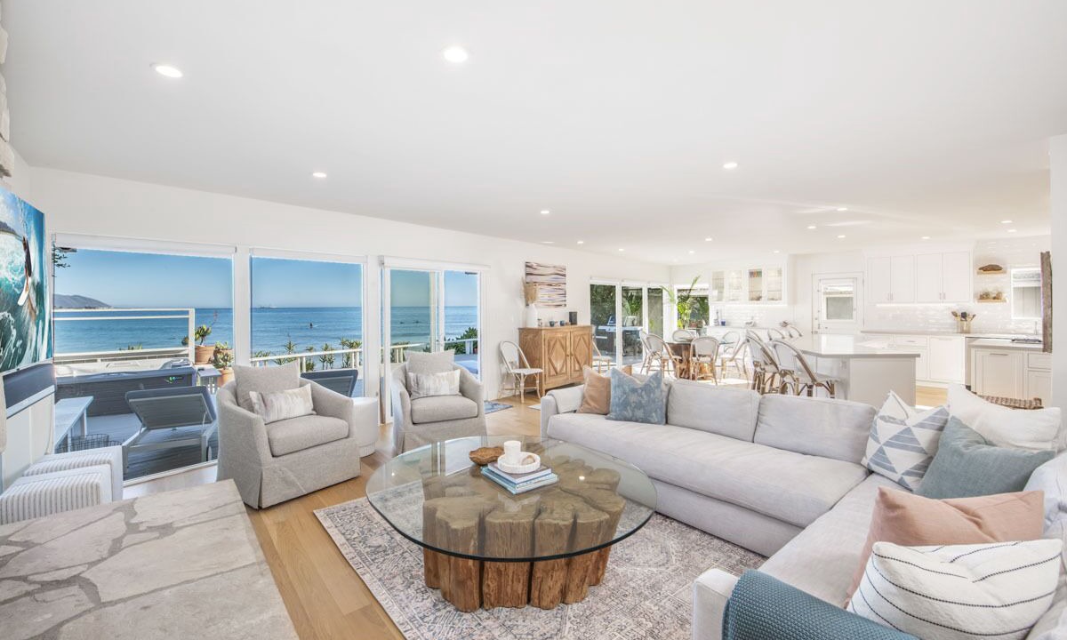 Photo of Livingroom in La Conchita