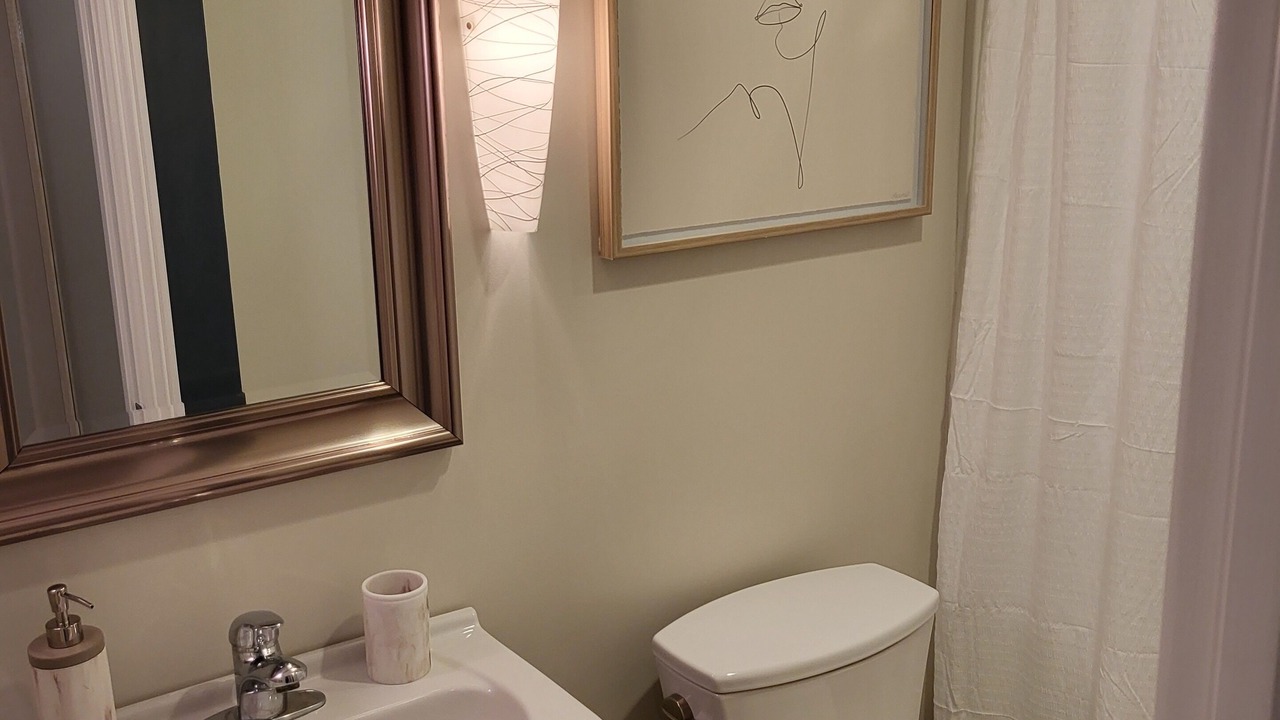 Photo of Bathroom in Chino Canyon