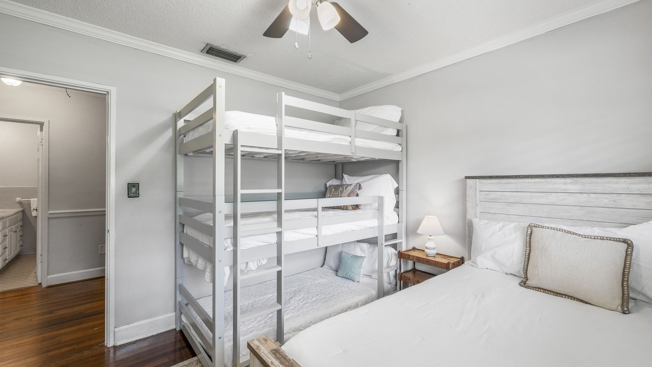 Photo of Bedroom in Mobile