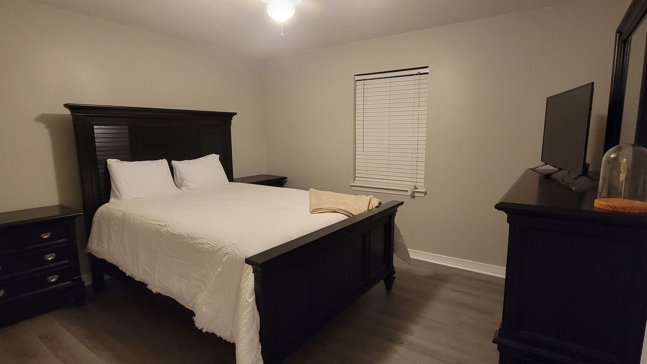 Photo of Bedroom in Ocean Springs