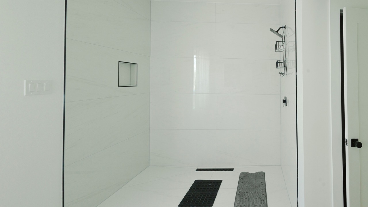 Photo of Bathroom in Sparks Glencoe