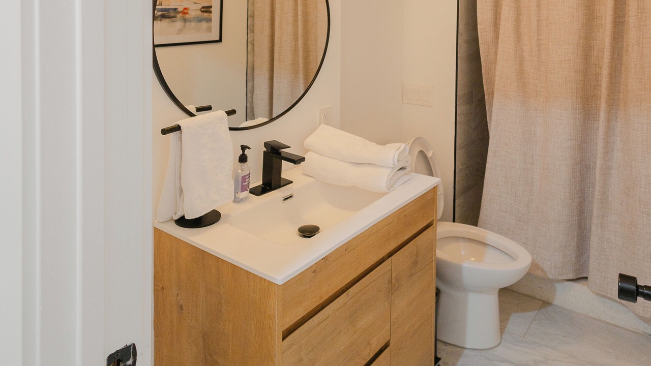 Photo of Bathroom in Sparks Glencoe