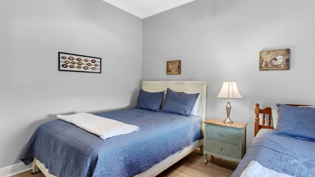 Photo of Bedroom in Henderson Point