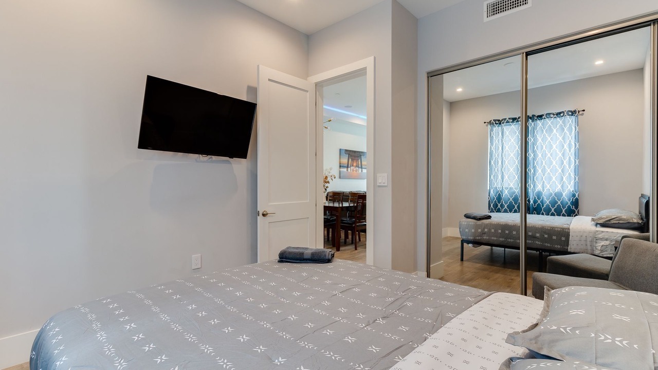 Photo of Bedroom in Mid City