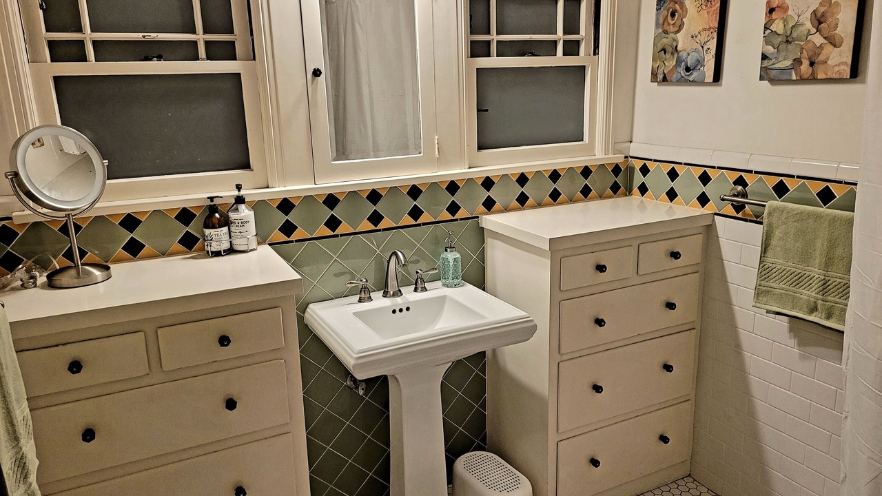 Photo of Bathroom in Ventura