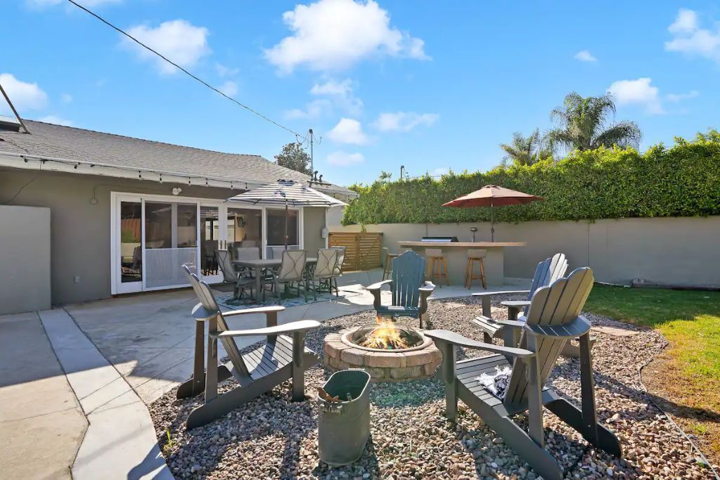 Photo of Outdoor in Woodland Hills