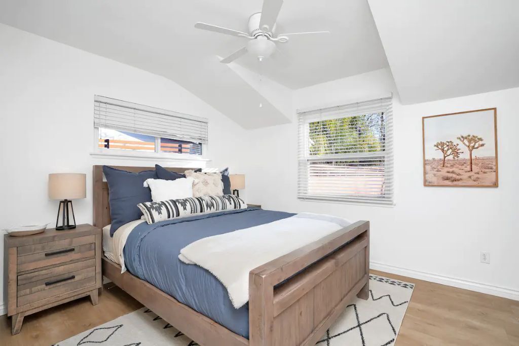 Photo of Bedroom in Woodland Hills