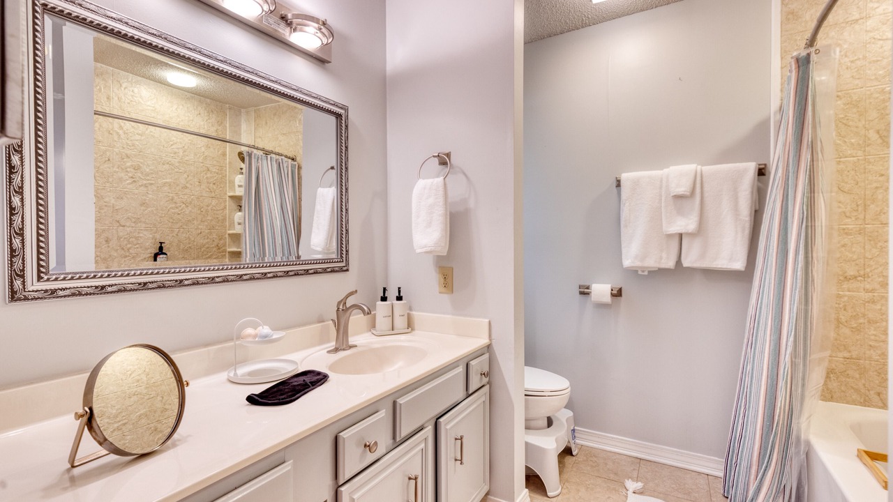 Photo of Bathroom in Ocean Springs