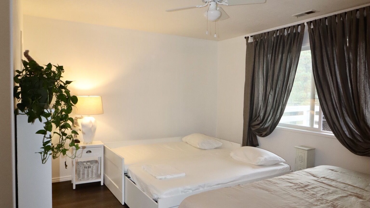 Photo of Bedroom in Arrowbear Lake