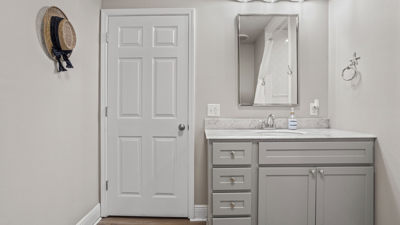 Photo of Bathroom in Ocean Springs
