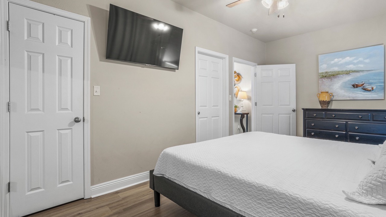 Photo of Bedroom in Ocean Springs